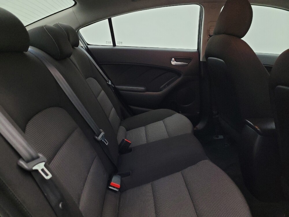 2017 Kia Forte in Mesa, AZ 85210 - 18112481 19