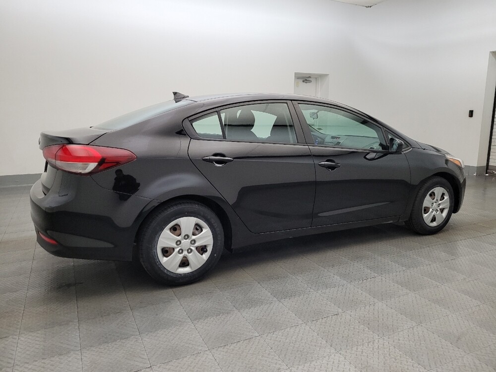 2017 Kia Forte in Mesa, AZ 85210 - 18112481 10