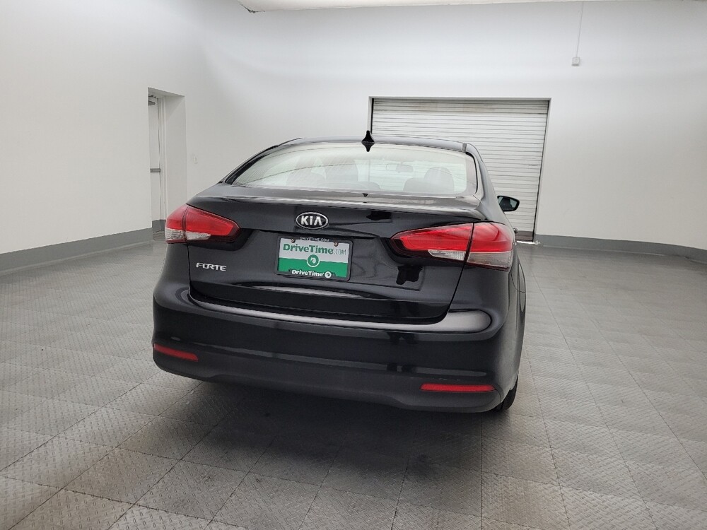 2017 Kia Forte in Mesa, AZ 85210 - 18112481 7