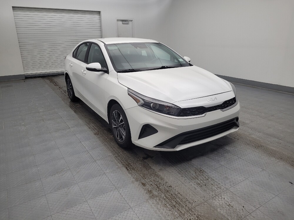 2023 Kia Forte in Maple Heights, OH 44137 - 18112484 13