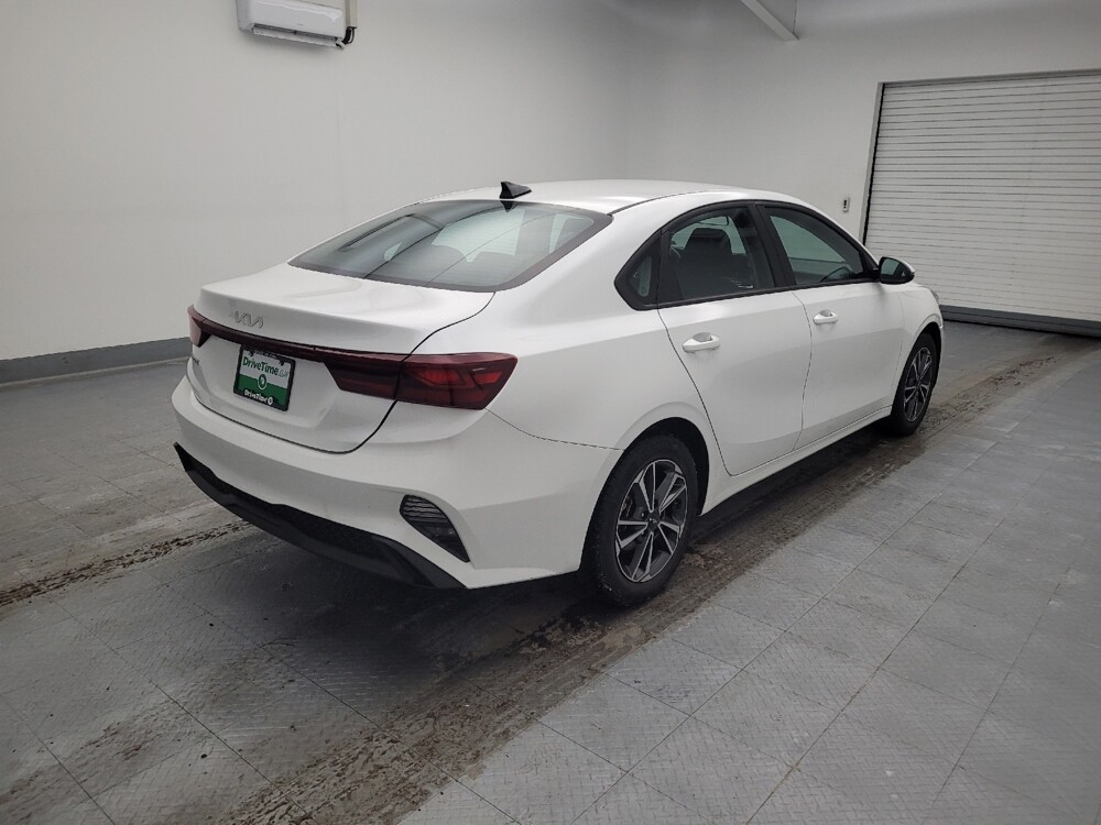 2023 Kia Forte in Maple Heights, OH 44137 - 18112484 9