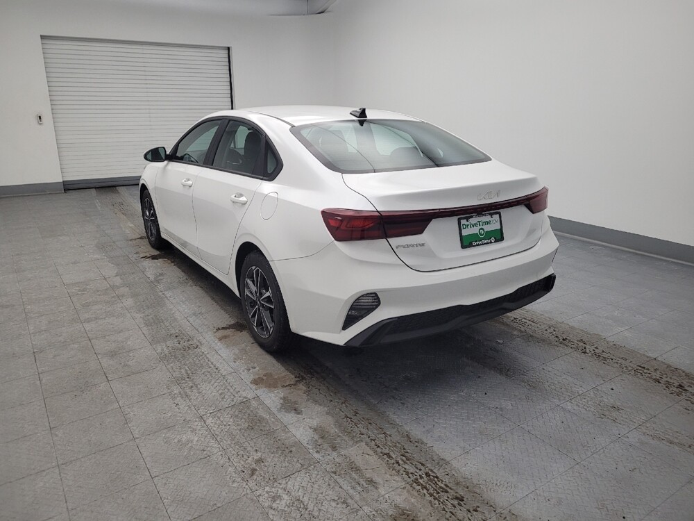 2023 Kia Forte in Maple Heights, OH 44137 - 18112484 5