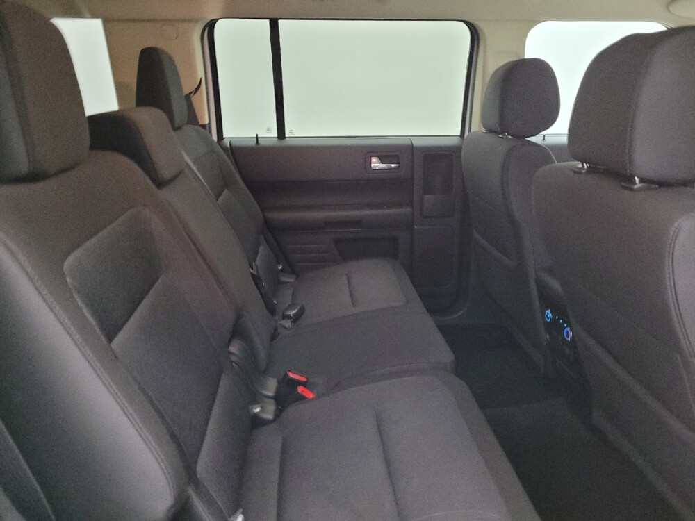 2014 Ford Flex in Maple Heights, OH 44137 - 18112485 19
