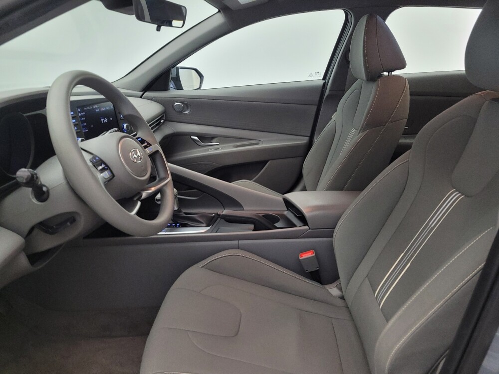 2023 Hyundai Elantra in Maple Heights, OH 44137 - 18112488 17