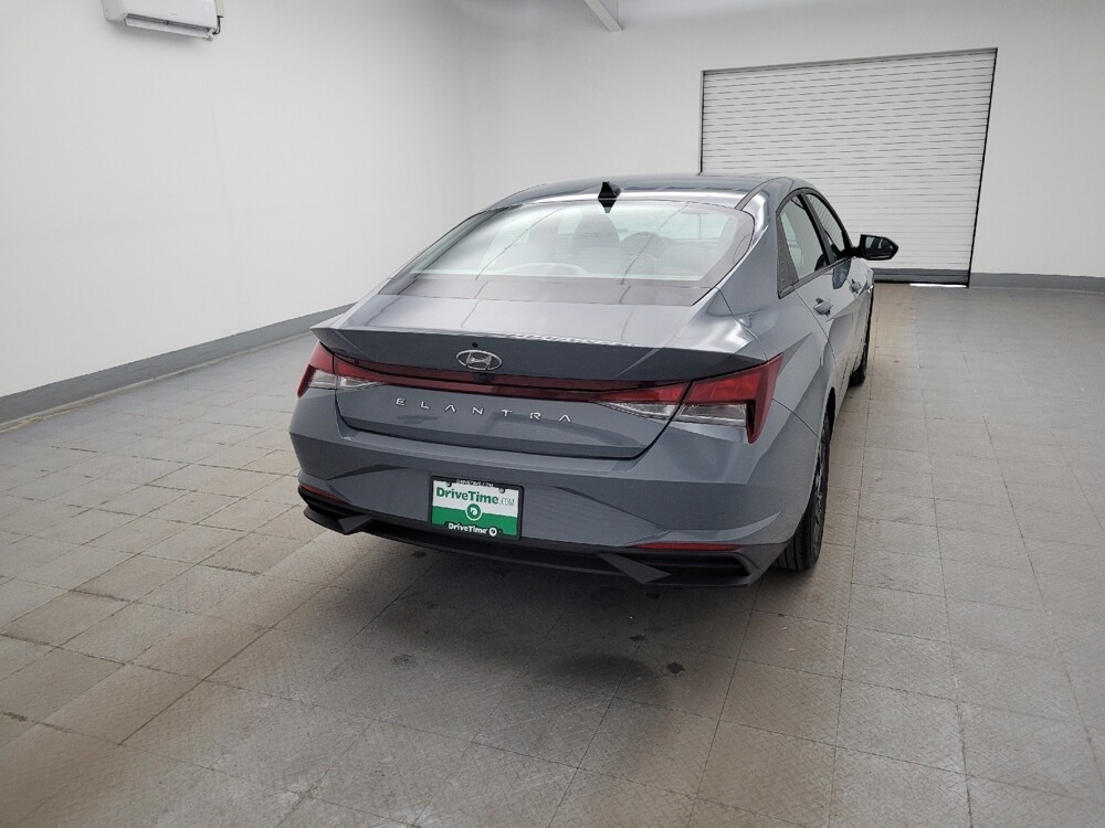 2023 Hyundai Elantra in Maple Heights, OH 44137 - 18112488 7