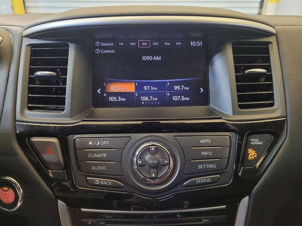 2017 Nissan Pathfinder in Louisville, KY 40258 - 18112493 25