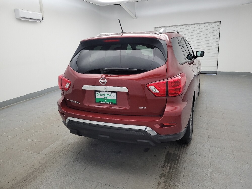 2017 Nissan Pathfinder in Louisville, KY 40258 - 18112493 7