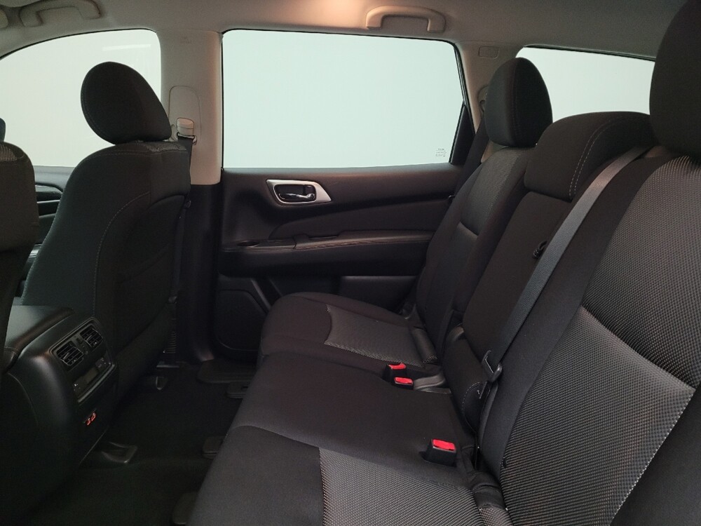 2020 Nissan Pathfinder in Louisville, KY 40258 - 18112494 18