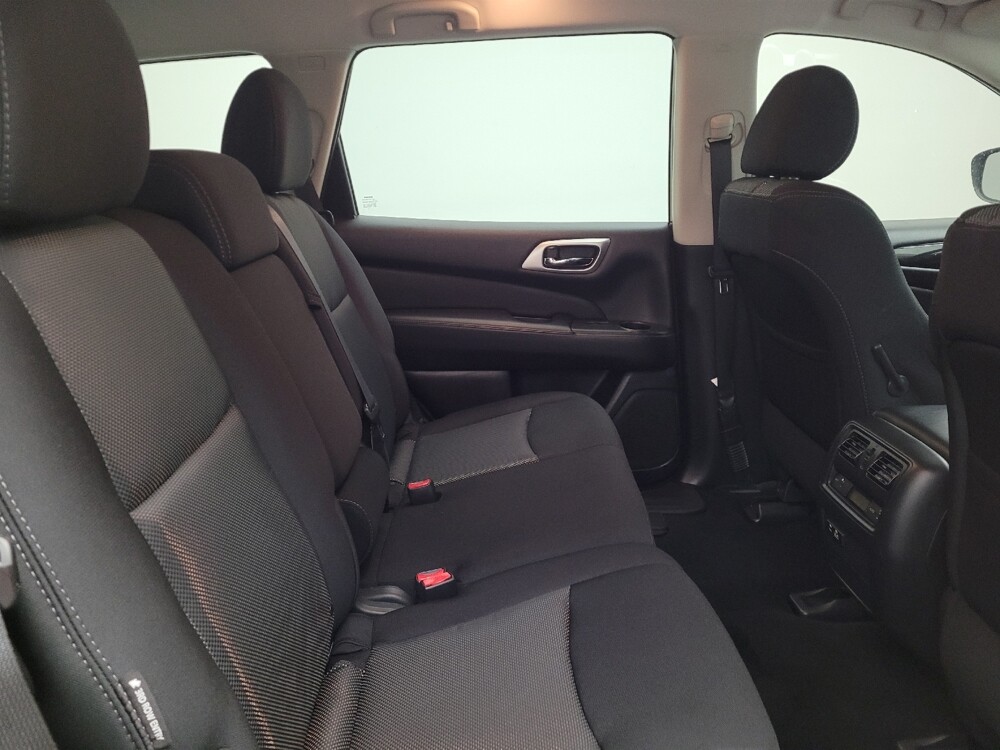 2020 Nissan Pathfinder in Louisville, KY 40258 - 18112494 19