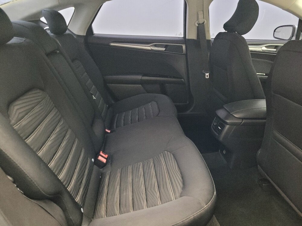 2016 Ford Fusion in Mobile, AL 36606 - 18112499 19