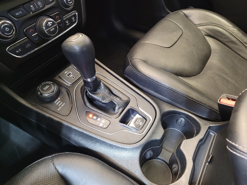 2021 Jeep Cherokee in Toledo, OH 43617 - 18112508 26