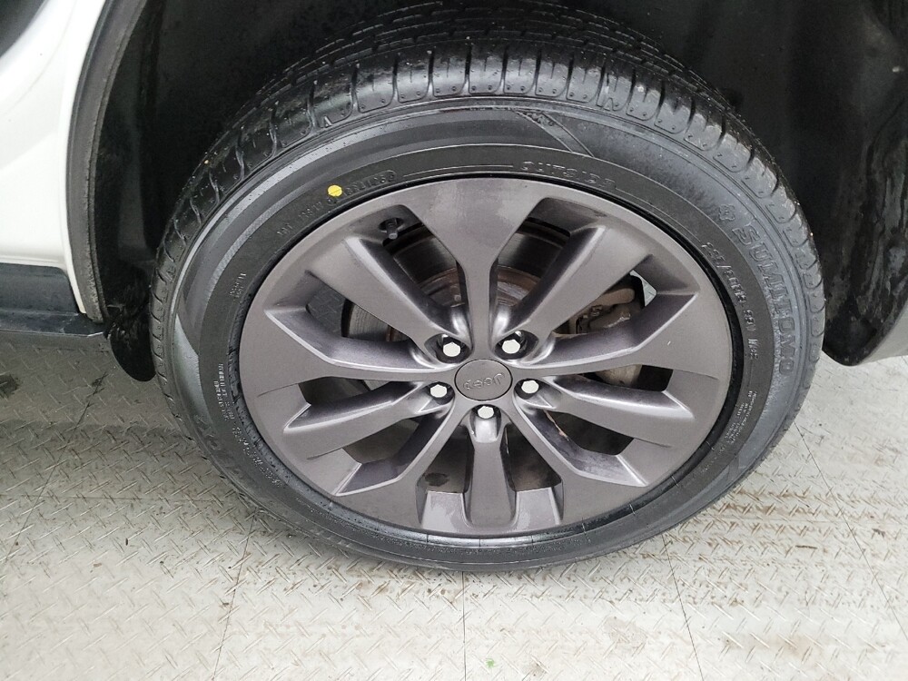 2021 Jeep Cherokee in Toledo, OH 43617 - 18112508 31