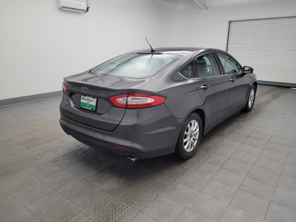 2016 Ford Fusion in Maple Heights, OH 44137 - 18112509 9