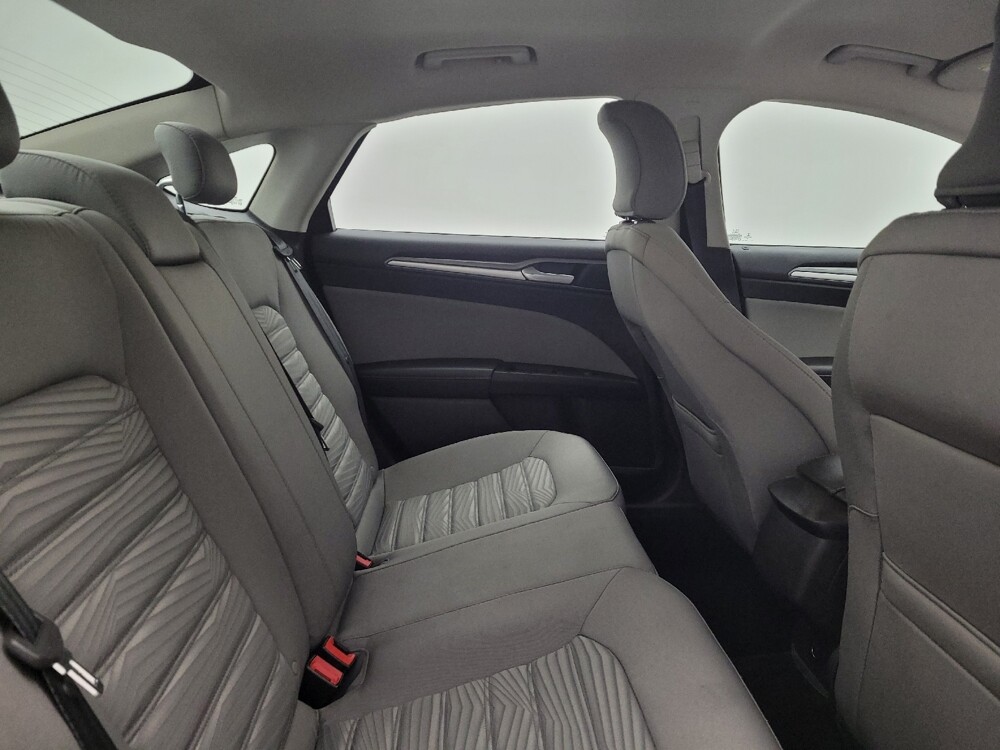 2016 Ford Fusion in Maple Heights, OH 44137 - 18112509 19