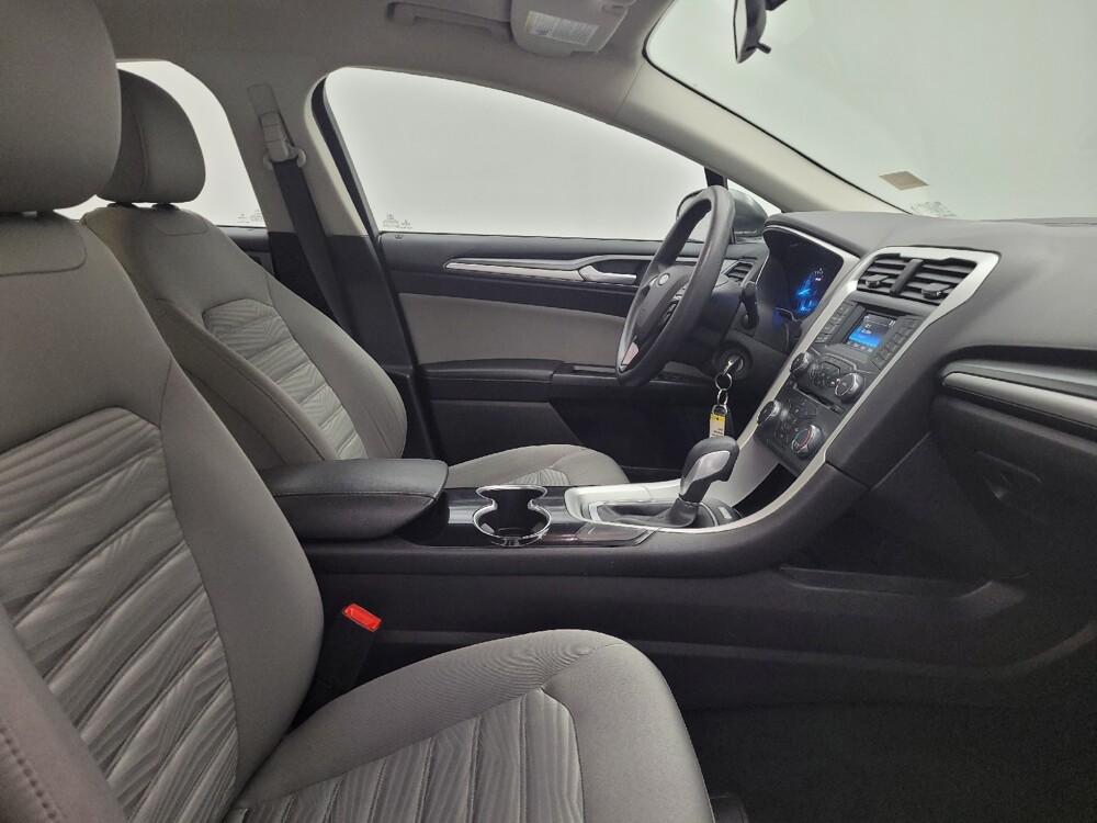 2016 Ford Fusion in Maple Heights, OH 44137 - 18112509 21