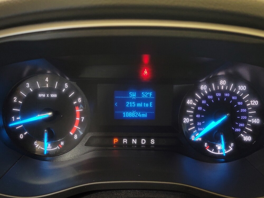 2016 Ford Fusion in Maple Heights, OH 44137 - 18112509 23