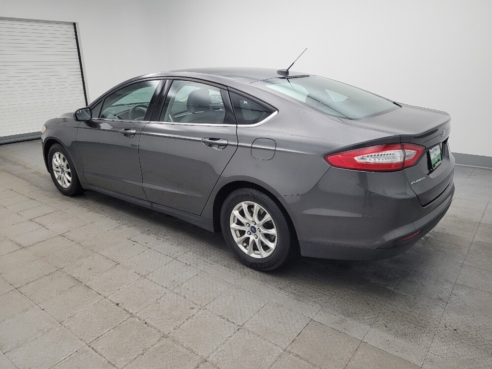 2016 Ford Fusion in Maple Heights, OH 44137 - 18112509 3