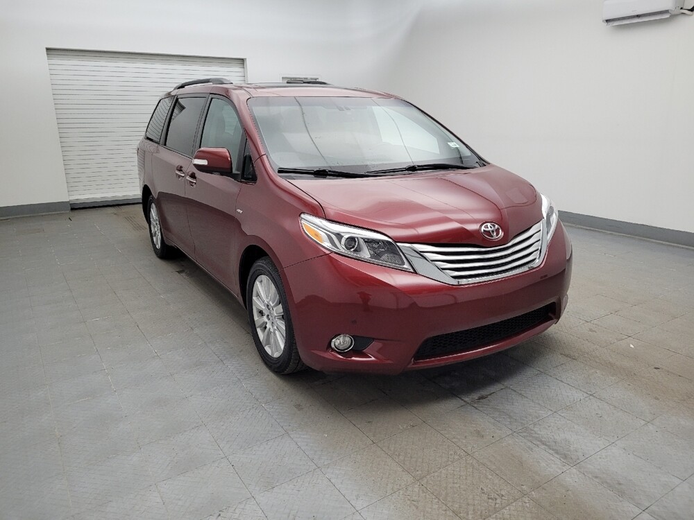 2017 Toyota Sienna in Columbus, OH 43228 - 18112511 13