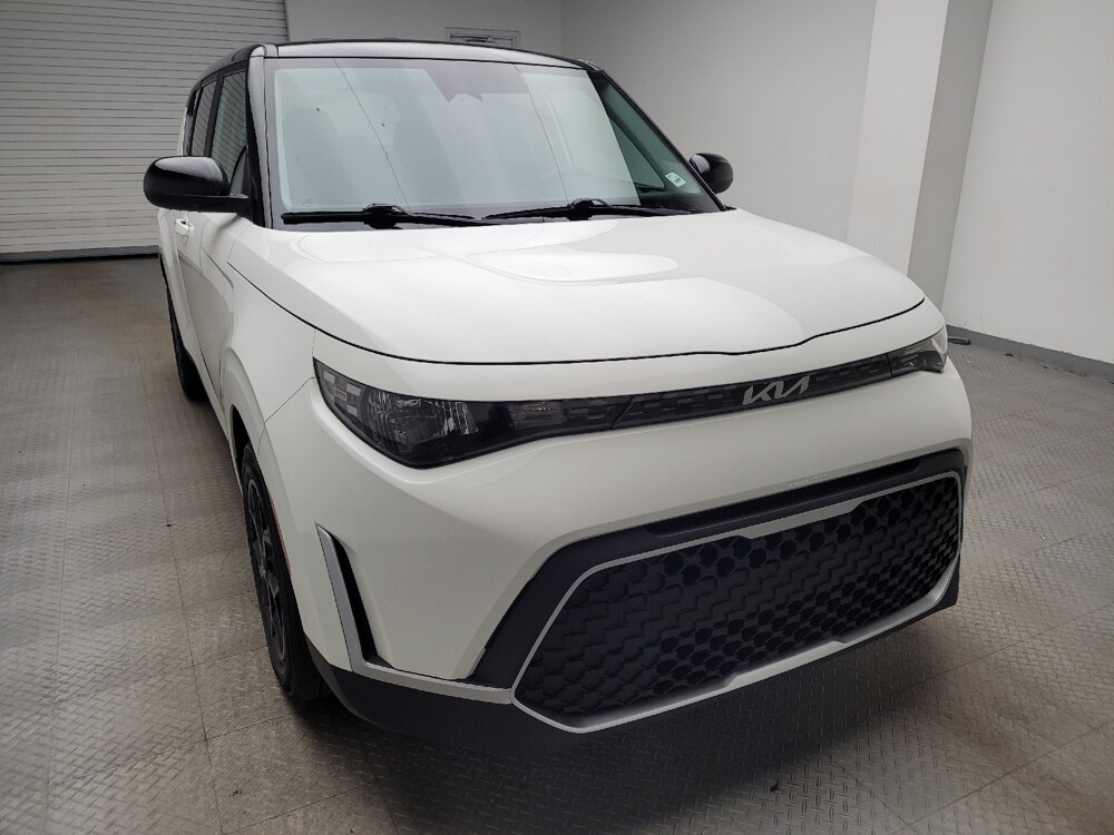 2023 Kia Soul in Eastpointe, MI 48021 - 18112515 14