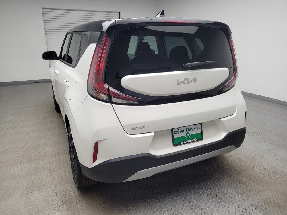 2023 Kia Soul in Eastpointe, MI 48021 - 18112515 6