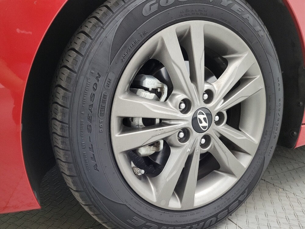 2018 Hyundai Elantra in Glendale, AZ 85301 - 18112520 31