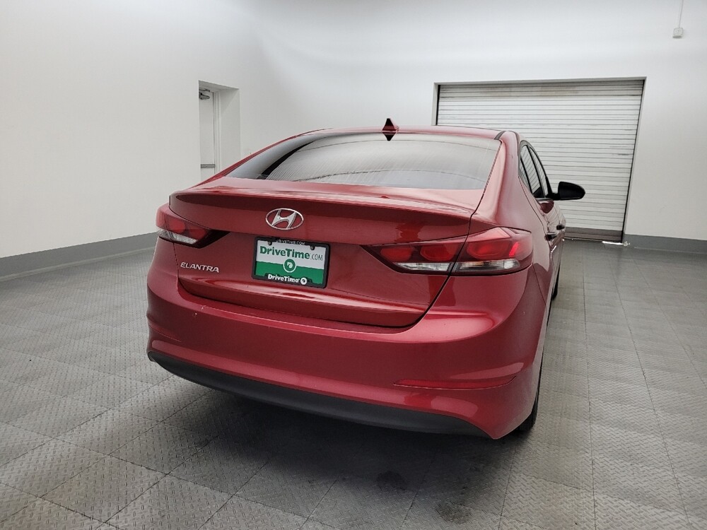 2018 Hyundai Elantra in Glendale, AZ 85301 - 18112520 7