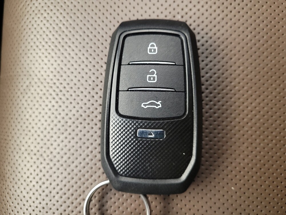 2016 Lincoln MKX in Louisville, KY 40258 - 18112522 32