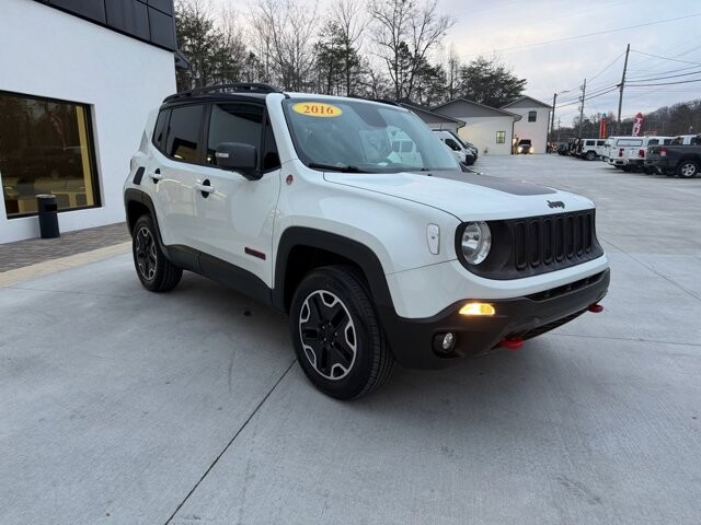 2016 Jeep Renegade in Knoxville, TN 37920 - 18112524 5