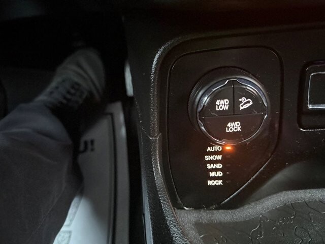 2016 Jeep Renegade in Knoxville, TN 37920 - 18112524 24