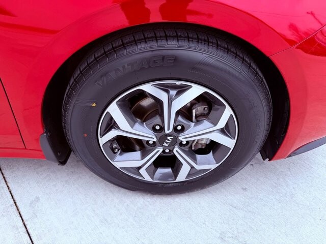 2021 Kia Forte in Knoxville, TN 37920 - 18112525 27