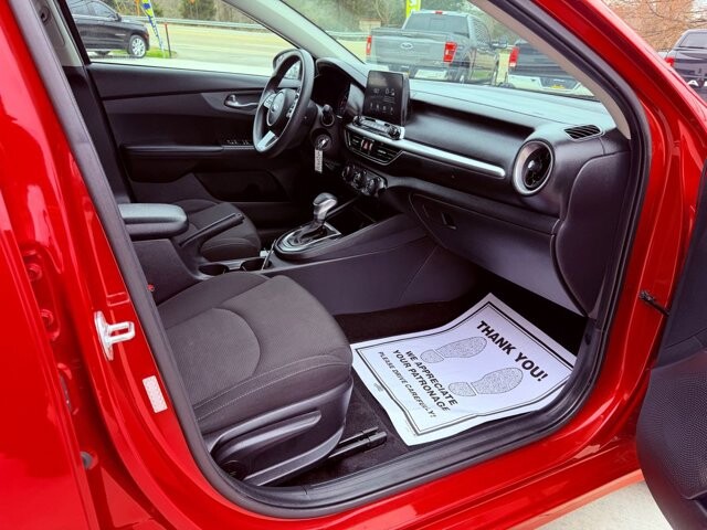 2021 Kia Forte in Knoxville, TN 37920 - 18112525 17