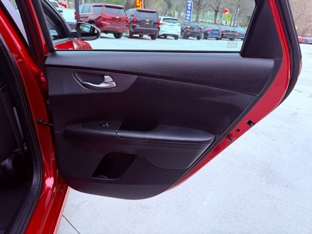 2021 Kia Forte in Knoxville, TN 37920 - 18112525 10