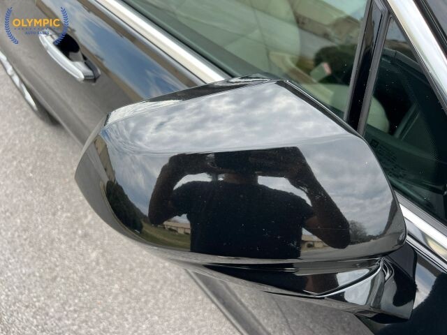 2019 Cadillac XT4 in Decatur, GA 30032 - 18112537 19