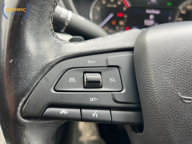 2019 Cadillac XT4 in Decatur, GA 30032 - 18112537 24