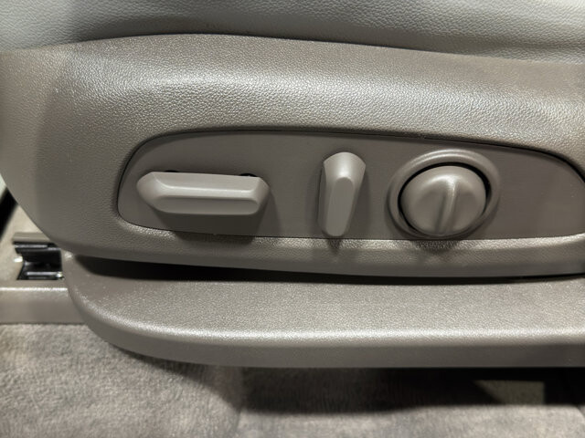 2020 Chevrolet Traverse in Burlington, WI 53105 - 18112545 16