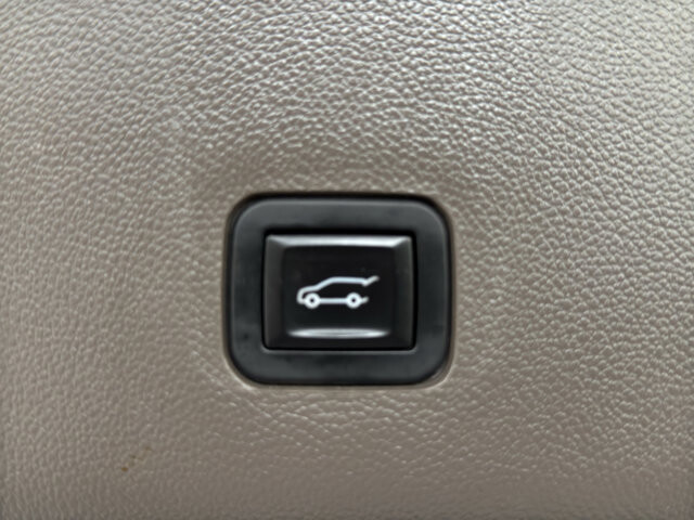 2020 Chevrolet Traverse in Burlington, WI 53105 - 18112545 22