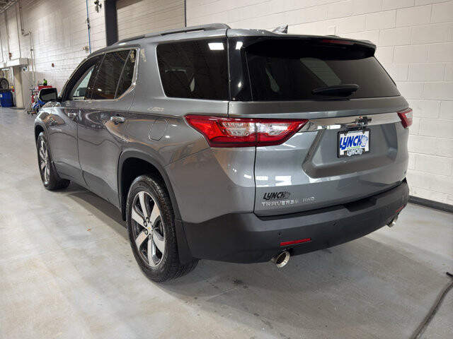 2020 Chevrolet Traverse in Burlington, WI 53105 - 18112545 3