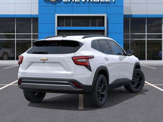 2026 Chevrolet Trax in Burlington, WI 53105 - 18112550 4