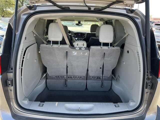 2017 Chrysler Pacifica in Mesa, AZ 85212 - 18112552 38