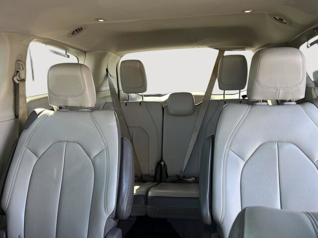 2017 Chrysler Pacifica in Mesa, AZ 85212 - 18112552 17
