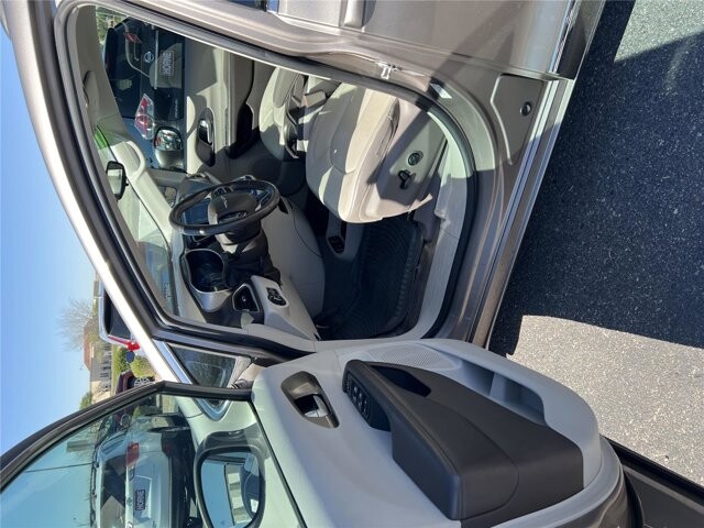 2017 Chrysler Pacifica in Mesa, AZ 85212 - 18112552 9