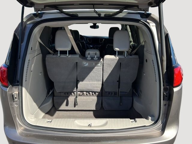 2017 Chrysler Pacifica in Mesa, AZ 85212 - 18112552 18