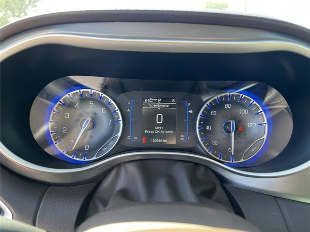 2017 Chrysler Pacifica in Mesa, AZ 85212 - 18112552 33