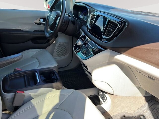 2017 Chrysler Pacifica in Mesa, AZ 85212 - 18112552 22