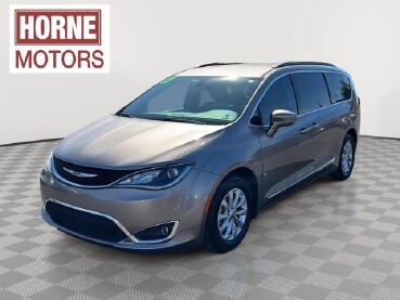 2017 Chrysler Pacifica in Mesa, AZ 85212