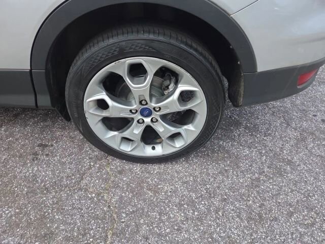 2015 Ford Escape in Greenville, SC 29607 - 18112553 12