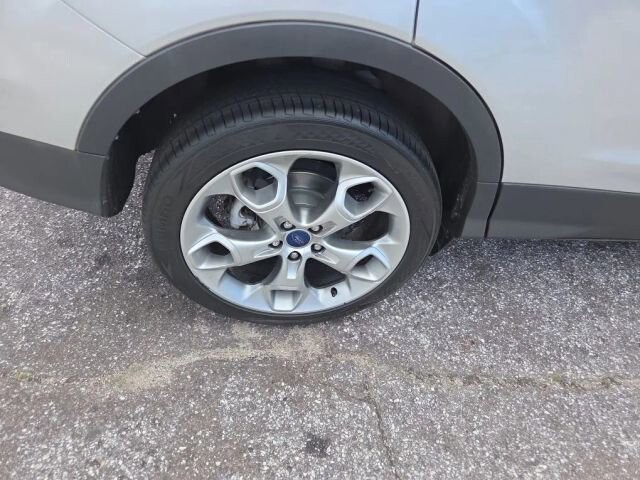 2015 Ford Escape in Greenville, SC 29607 - 18112553 10