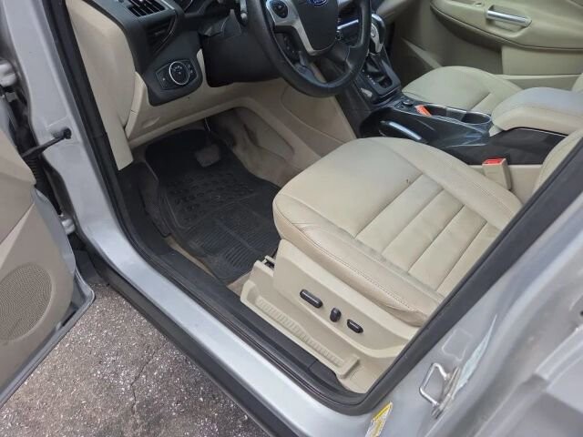 2015 Ford Escape in Greenville, SC 29607 - 18112553 34