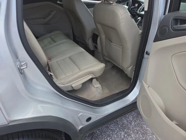 2015 Ford Escape in Greenville, SC 29607 - 18112553 23