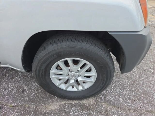 2014 Nissan Xterra in Greenville, SC 29607 - 18112556 7
